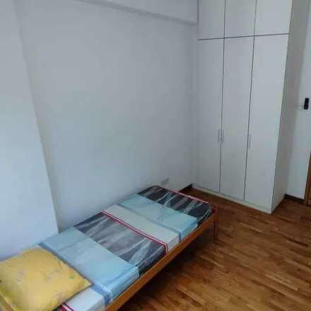 Rent this 1 bed room on Kembangan in 1 Lengkong Empat, Singapore 419593