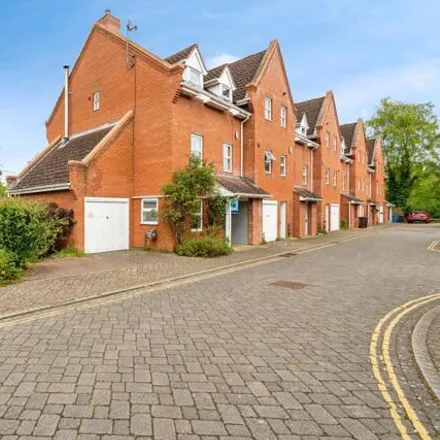 Image 1 - Old Laundry Court, Norwich, NR2 4GZ, United Kingdom - Townhouse for sale