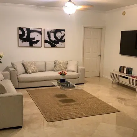 Rent this 3 bed apartment on North 4th Terrace in Hollywood, FL 33019