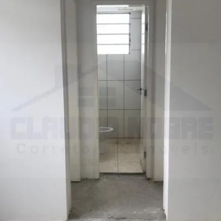 Buy this 2 bed apartment on Rua Itália in Bela Vista, Pindamonhangaba - SP