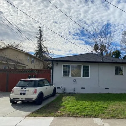 Buy this 5 bed house on 423 North 7th Street in San Jose, CA 95112