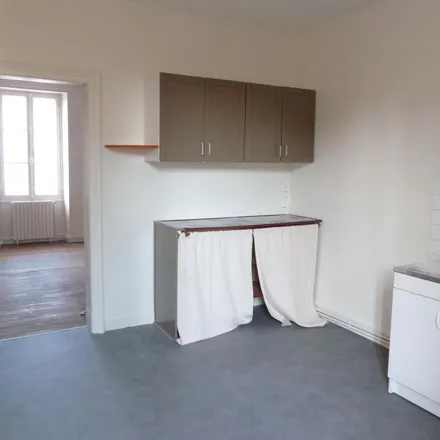 Rent this 2 bed apartment on 27 Rue de la Morellerie in 49000 Angers, France