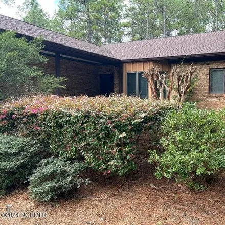 Image 3 - 999 Willowood Court, Southern Pines, NC 28387, USA - House for sale