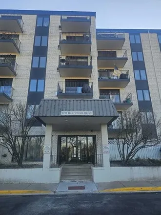 Rent this 2 bed condo on 9731 Terrace Drive in Niles, IL 60714