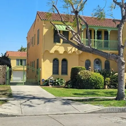 Buy this 7 bed house on 1046 South Cloverdale Avenue in Los Angeles, CA 90019