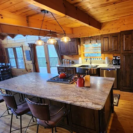 Rent this 4 bed house on Tellico Plains