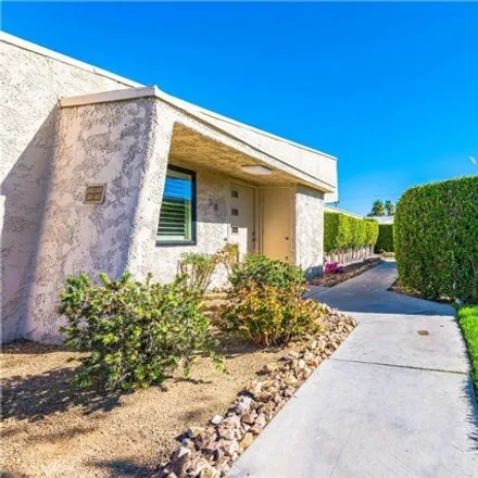 Image 3 - 599 South Thornhill Road, Palm Springs, CA 92264, USA - Condo for sale