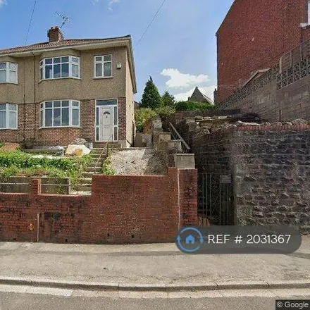 Image 6 - 4 Rock Close, Bristol, BS4 4LN, United Kingdom - House for rent