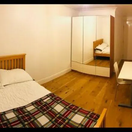 Image 5 - 35 Fann Street, Barbican, London, EC2Y 8DY, United Kingdom - Apartment for rent