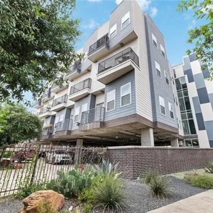 Rent this 2 bed condo on Tiger Mart in 1003 Studemont Street, Houston