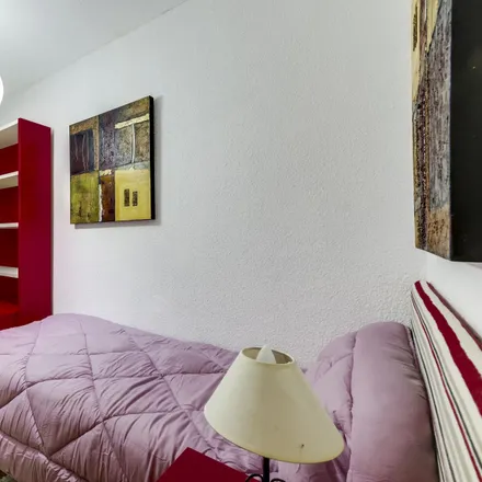 Rent this 5 bed room on Calle Esla in 28670 Villaviciosa de Odón, Spain