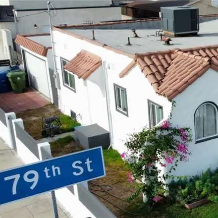 Rent this 3 bed house on 1600 West 79th Street in Los Angeles, CA 90047