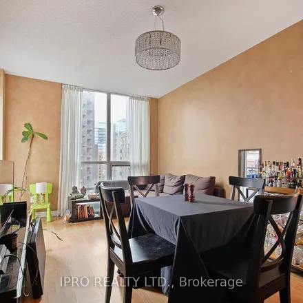 Image 4 - Residences of College Park South, 761 Bay Street, Old Toronto, ON M5G 2J9, Canada - Apartment for rent