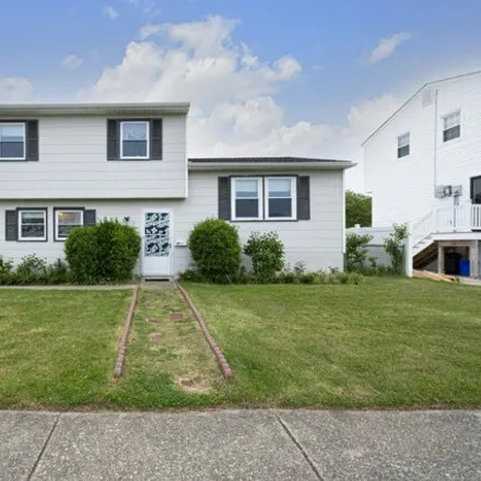 Buy this 3 bed house on 668 Oxford Avenue in Ventnor Heights, Ventnor City