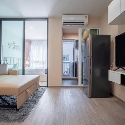 Rent this 1 bed apartment on unnamed road in Phra Khanong District, Bangkok 10260
