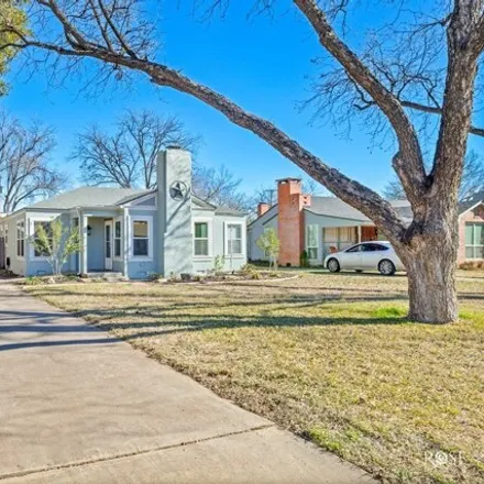 Image 3 - 1718 Shafter Street, San Angelo, TX 76901, USA - House for sale