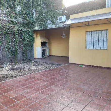 Rent this 2 bed house on Ituzaingó 4081 in Cinco Esquinas, Rosario