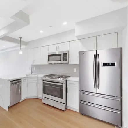 Buy this 1 bed condo on 23-23 30th Rd Unit 4D in New York, 11102