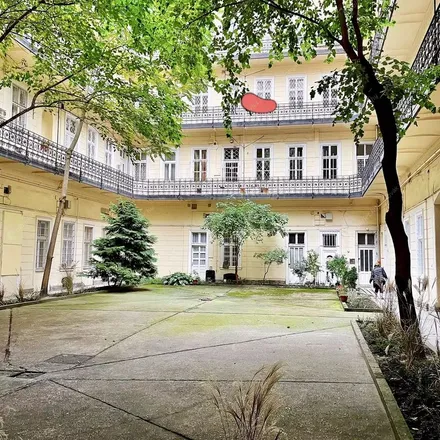 Image 1 - 1000 Budapest, Astoria aluljáró ., Hungary - Apartment for rent
