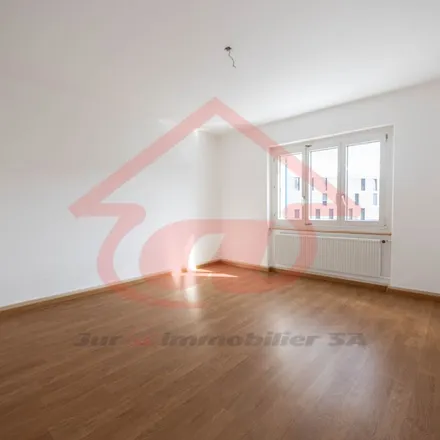 Image 2 - Rue du Puits 2, 2800 Delémont, Switzerland - Apartment for rent