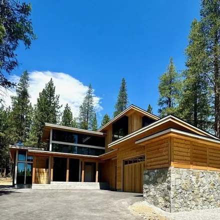 Image 5 - 11620 Ghirard Rd, Truckee, California, 96161 - House for sale