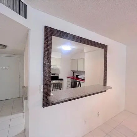 Image 8 - 18151 NE 31st Ct Unit 205, Aventura, Florida, 33160 - Condo for rent