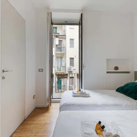 Image 5 - Fratelli Cavallaro, Alzaia Naviglio Pavese, 20136 Milan MI, Italy - Apartment for rent