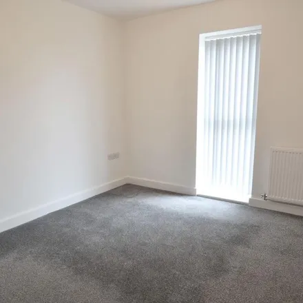 Image 3 - White Rose Way, Doncaster, DN4 5DJ, United Kingdom - Apartment for rent
