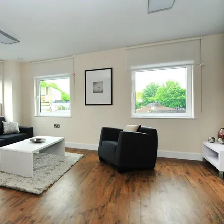 Rent this studio apartment on Featherstone Terrace Car Park in Featherstone Terrace, London
