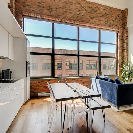 Buy this 2 bed loft on Northern Electric Building in Rue Shearer, Montreal