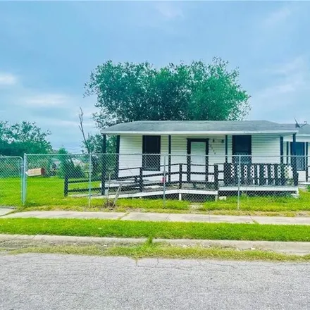 Buy this 3 bed house on 776 Post Avenue in Corpus Christi, TX 78405