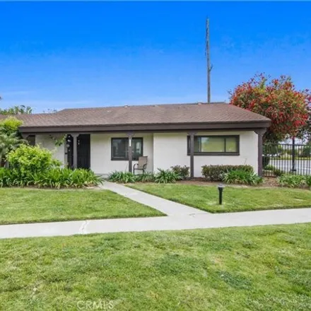Image 1 - Casa Emperad Drive, Nutwood, Anaheim, CA, USA - Condo for sale