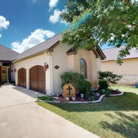 Buy this 3 bed apartment on 2892 Rock Barn Drive in Comanche Trace, Kerrville