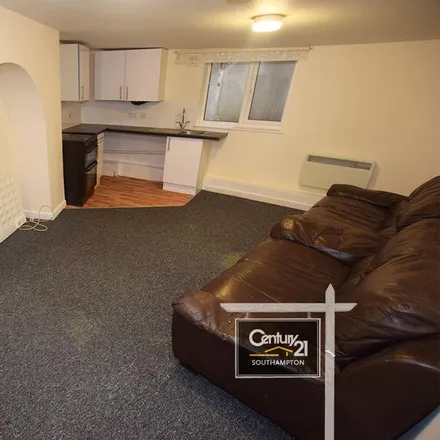 Image 3 - 42 Canute Road, Southampton, SO14 3FW, United Kingdom - Apartment for rent