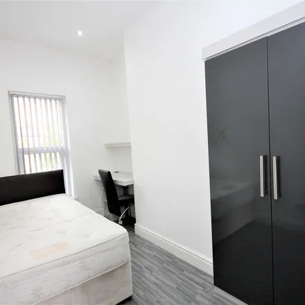 Rent this 2 bed apartment on St Mark's Road in Preston, PR1 8TL