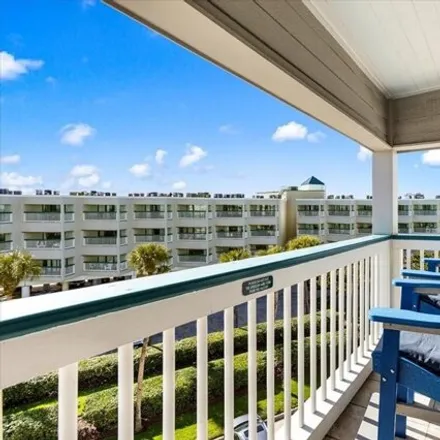 Image 3 - Casa Del Mar Beachfront Suites, 6102 Seawall Boulevard, Galveston, TX 77551, USA - Condo for sale