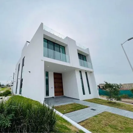 Rent this 4 bed house on unnamed road in 45203 Zapopan, JAL