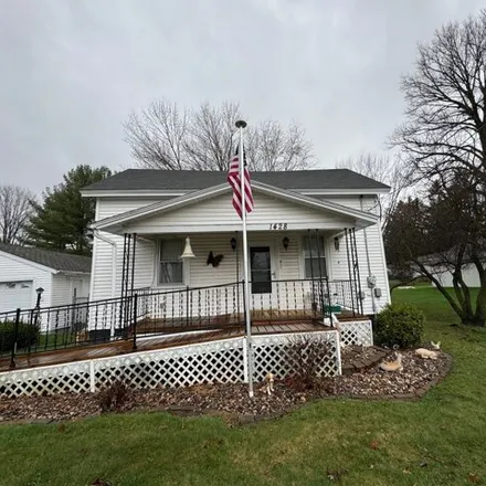 Buy this 3 bed house on 1454 North 13th Avenue in Wausau, WI 54401