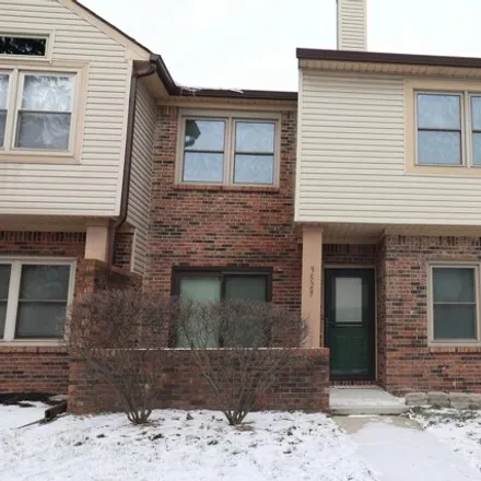 Rent this 2 bed condo on 9519 Maple Way in Indianapolis, IN 46268