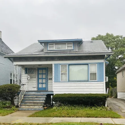 Buy this 4 bed house on 10543 South Lafayette Avenue in Chicago, IL 60628