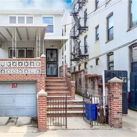 Buy this studio house on 1671 West 5th Street in New York, NY 11223