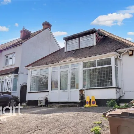 Image 1 - 78 Woodstock Road, London, SM5 3DH, United Kingdom - House for rent