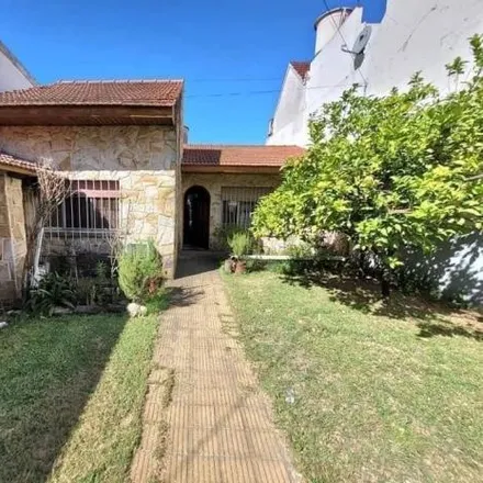 Buy this studio house on General Heredia 6088 in Partido de Avellaneda, 1874 Wilde