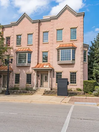 Image 1 - 148 Kimball Street, Elgin, IL 60120, USA - Townhouse for sale