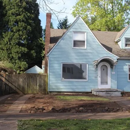 Buy this 4 bed house on 5325 Northeast Flanders Street in Portland, OR 97213