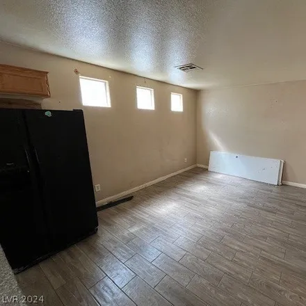 Image 3 - 5283 Paradise Valley Avenue, Sunrise Manor, NV 89156, USA - House for rent