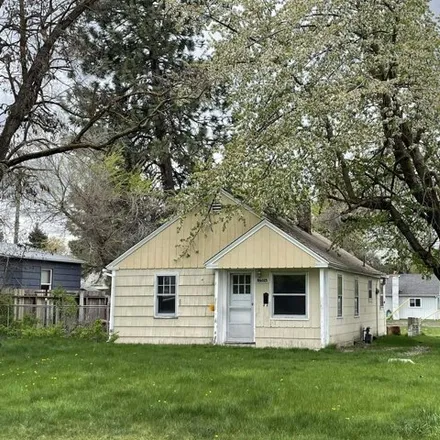 Buy this 2 bed house on 1072 West Dalke Avenue in Spokane, WA 99205