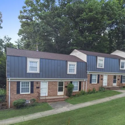 Rent this 2 bed townhouse on Patrick Henry Elementary School in East Church Street, Hilltop
