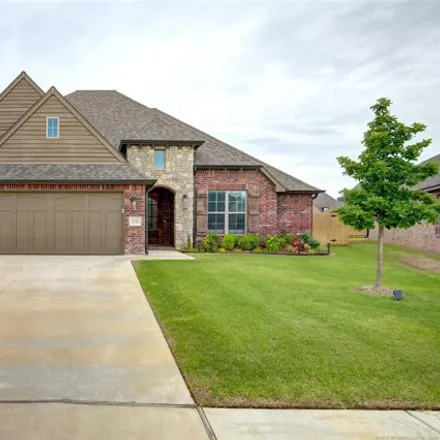 Buy this 4 bed house on South 198th East Avenue in Broken Arrow, OK 74314