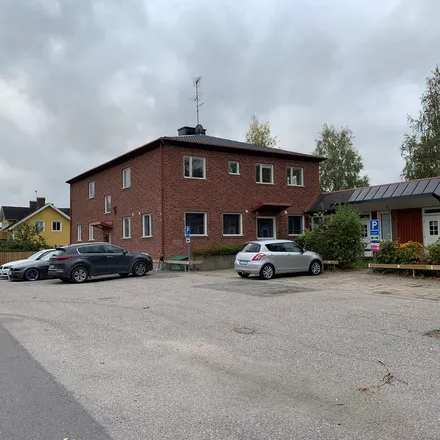 Rent this 3 bed apartment on Ärla Kiosken in Gölstorp, Stationsvägen